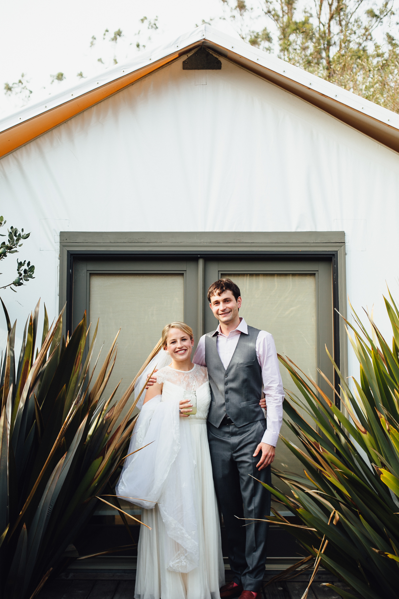  A sweet fall wedding at Bloomfield Farms in Petaluma, California. 