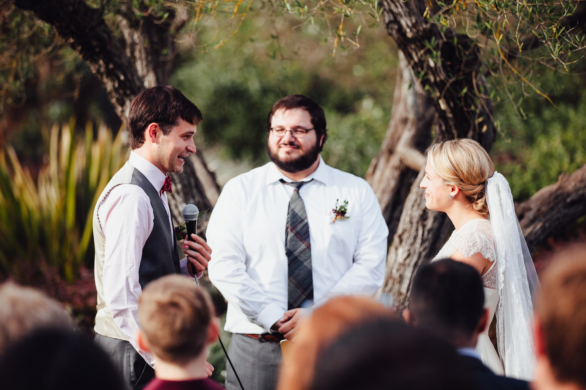  A sweet fall wedding at Bloomfield Farms in Petaluma, California. 