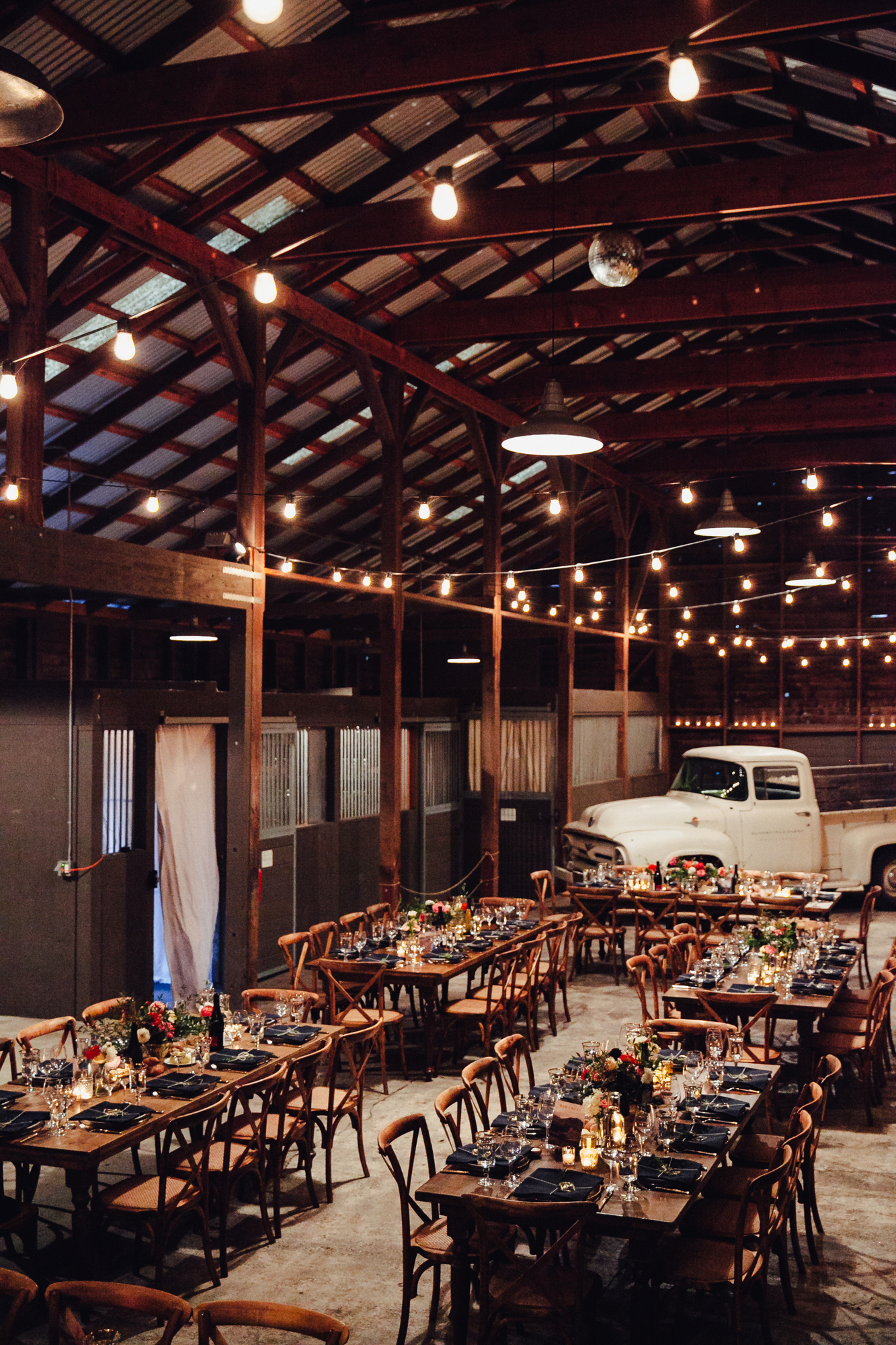  A sweet fall wedding at Bloomfield Farms in Petaluma, California. 