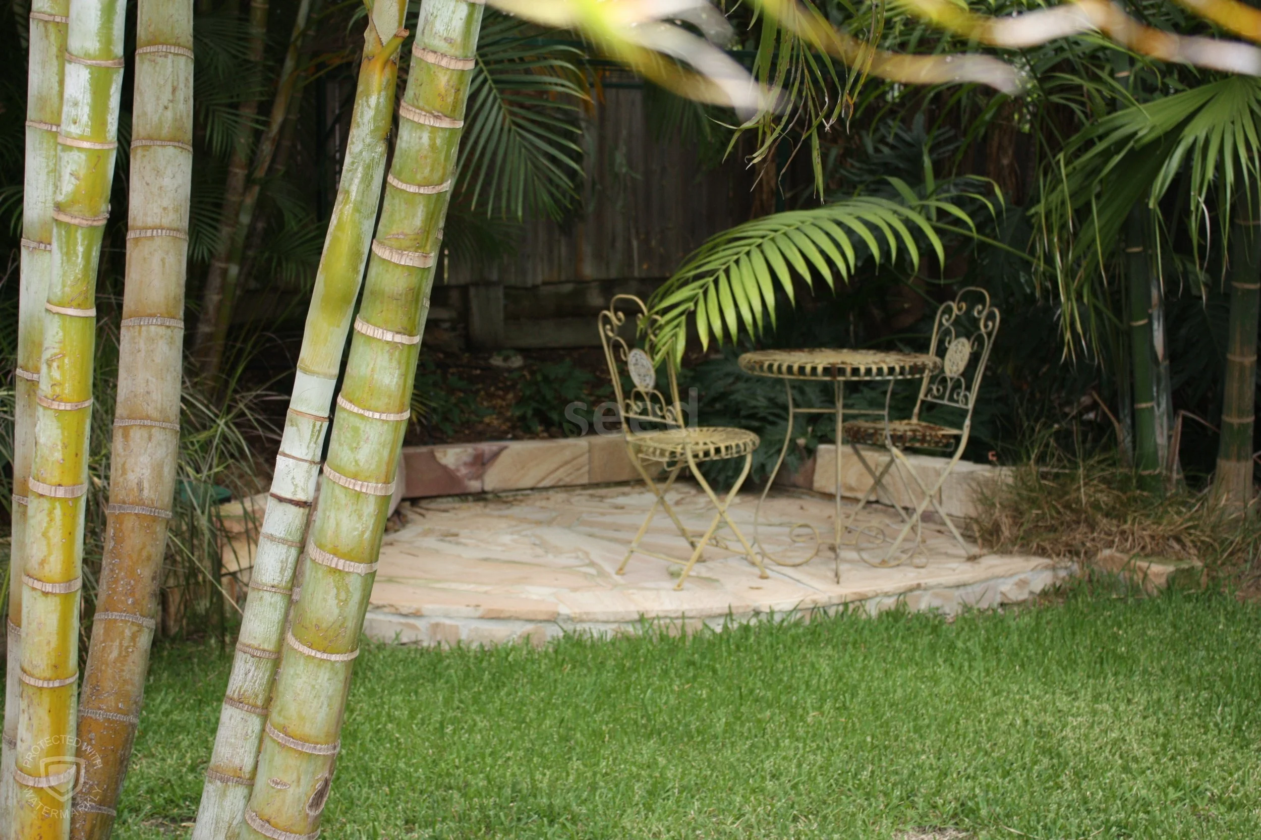 …and perfect spaces for a vino or two….