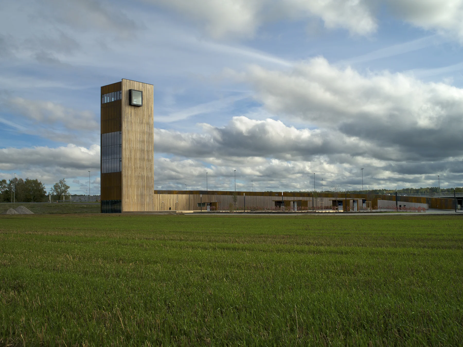 The Solberg Tower by Saunders architecture
