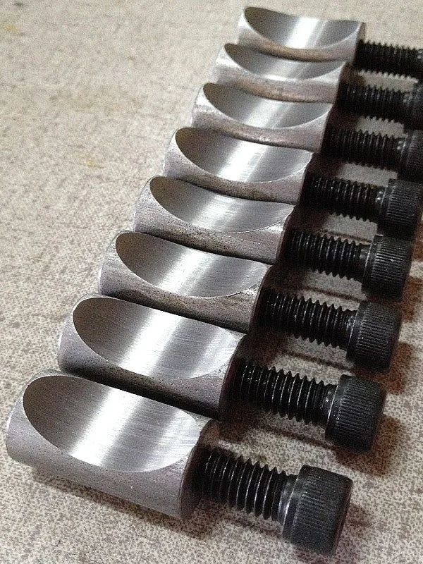2012-08-13 02 streamliner subframe pinch clamp boss.jpg