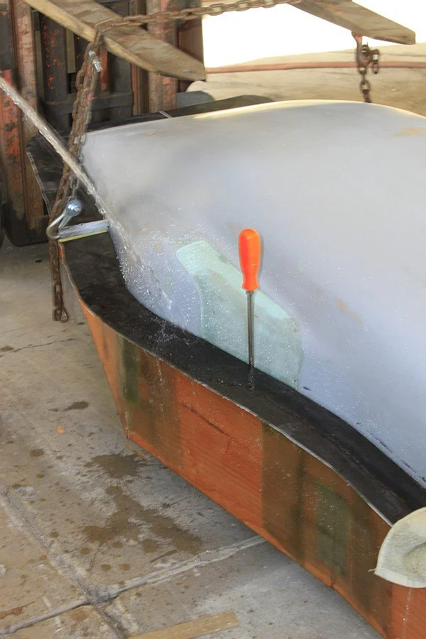 2012-08-29 26 body tooling separating mold halves.jpg