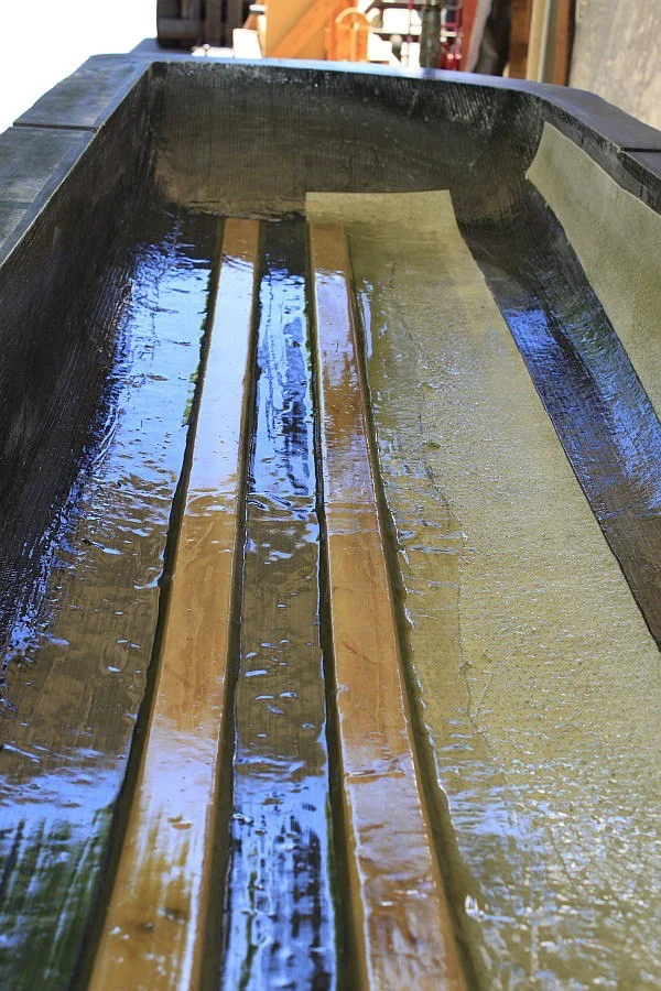 2012-09-02 02 streamliner body poplar battens glassed.jpg