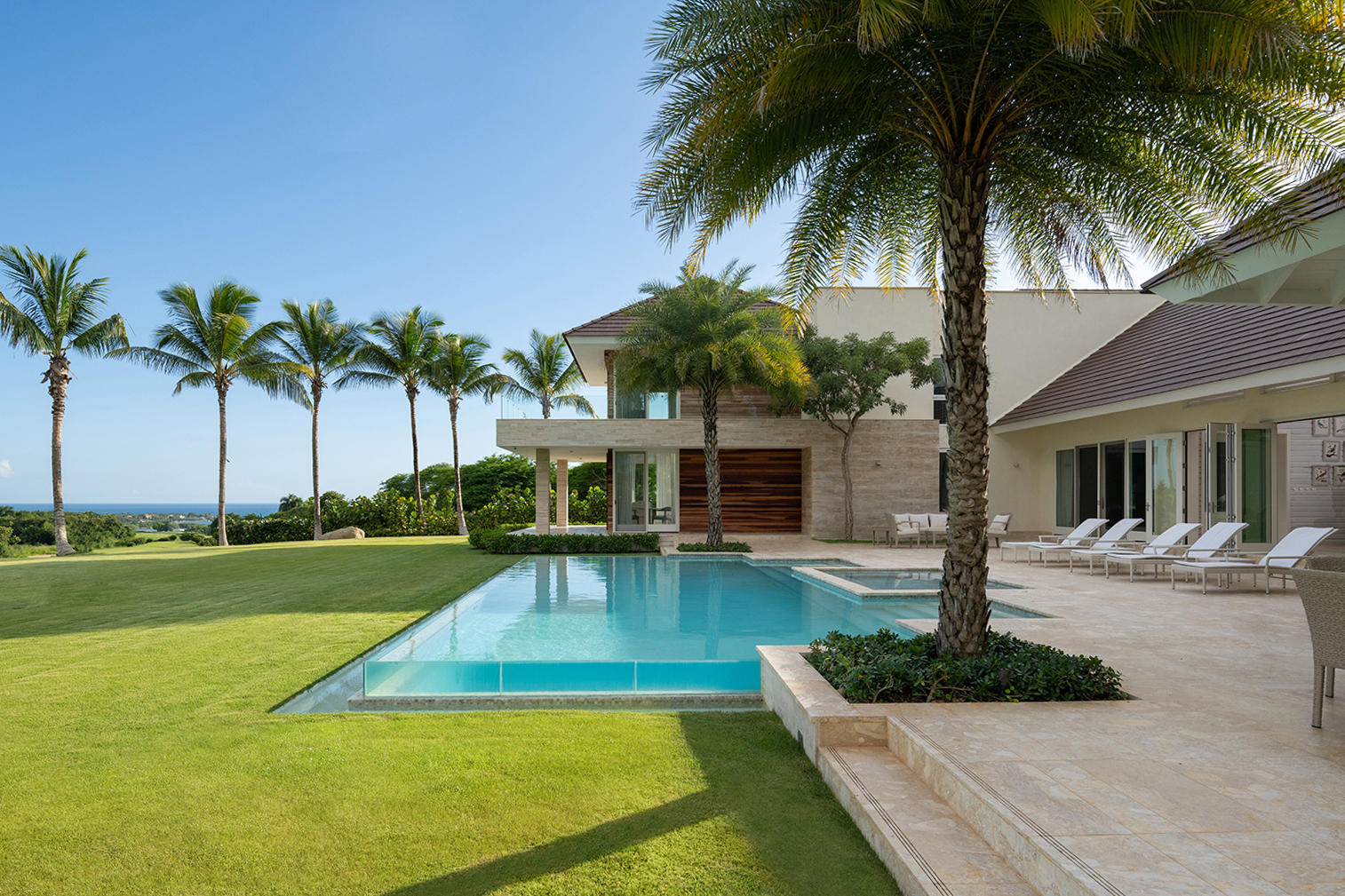 caribbean luxury homes photographer.jpg