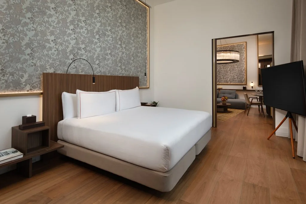 palazzo-cordusio-melia-presidential-suite-bedroom.jpg