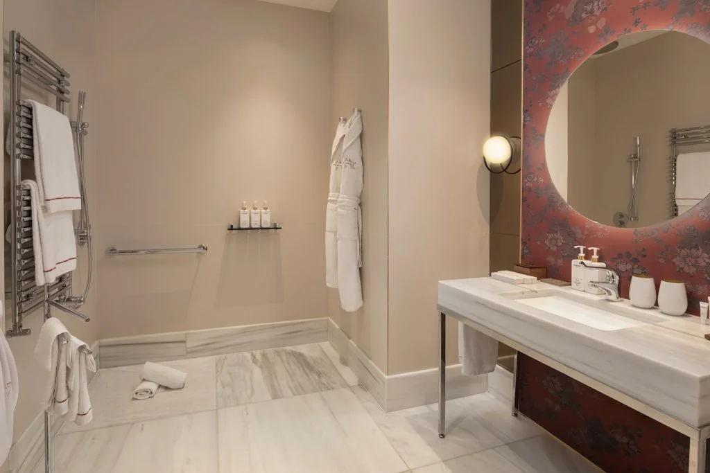 palazzo-cordusio-melia-second-room-bathroom.jpg