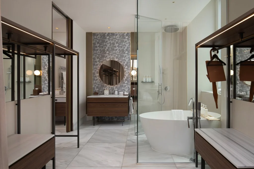 palazzo-cordusio-melia-connecting-room-bathroom.jpg