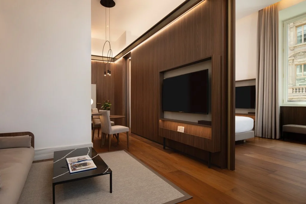 palazzo-cordusio-melia-connecting-room-sitting-area.jpg