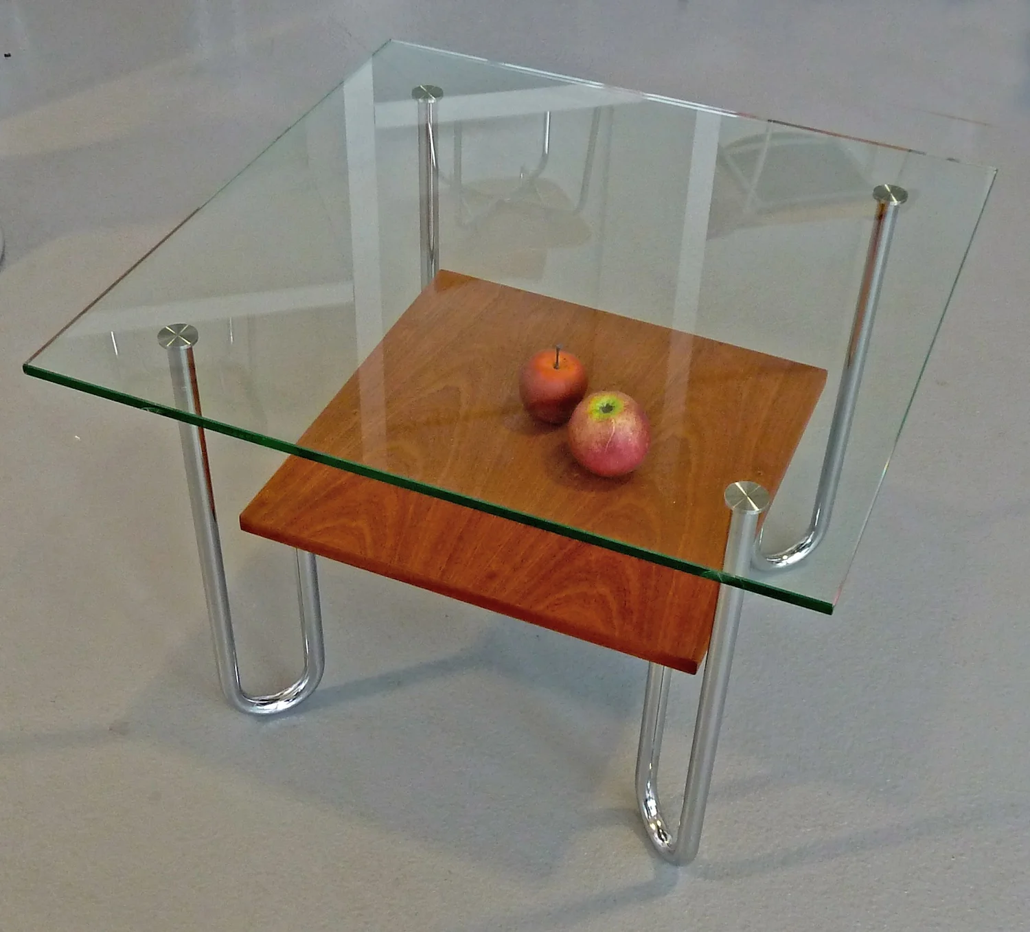Venta sofa, chair & table suite / Sófasett