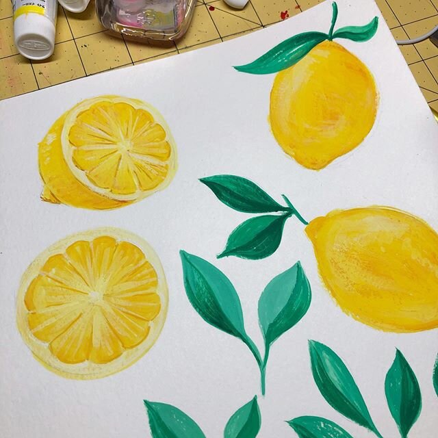 Lemony friends and leafy bits! Tomorrow I’ll clean them up and work them into a repeat 🍋
#lemonart #freelanceillustrator #acrylagouache #mycreativebiz #showyourprocess #surfacepatterndesign #printpattern #patterndesign #printdesigner