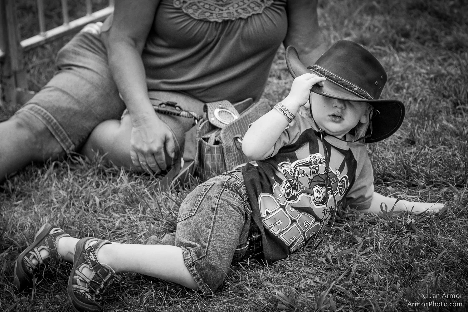21-ARMOR ©2014-6035-.jpg