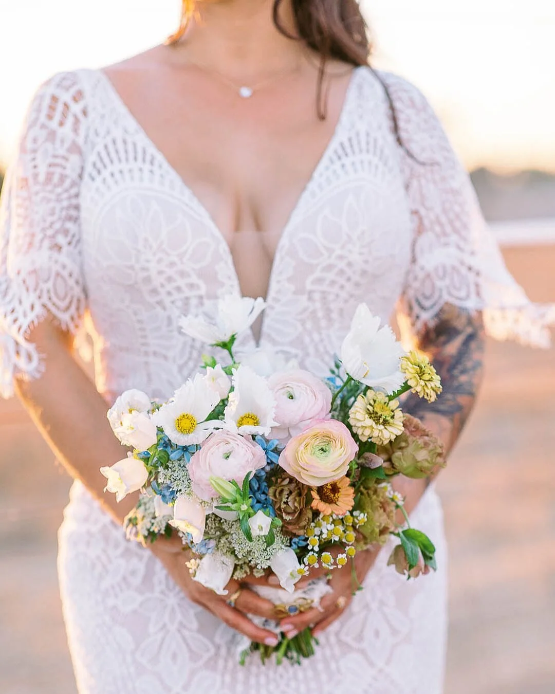 @pollenfloral made 95 degrees look effortless and @chelssseareneee was a TOTAL babe.