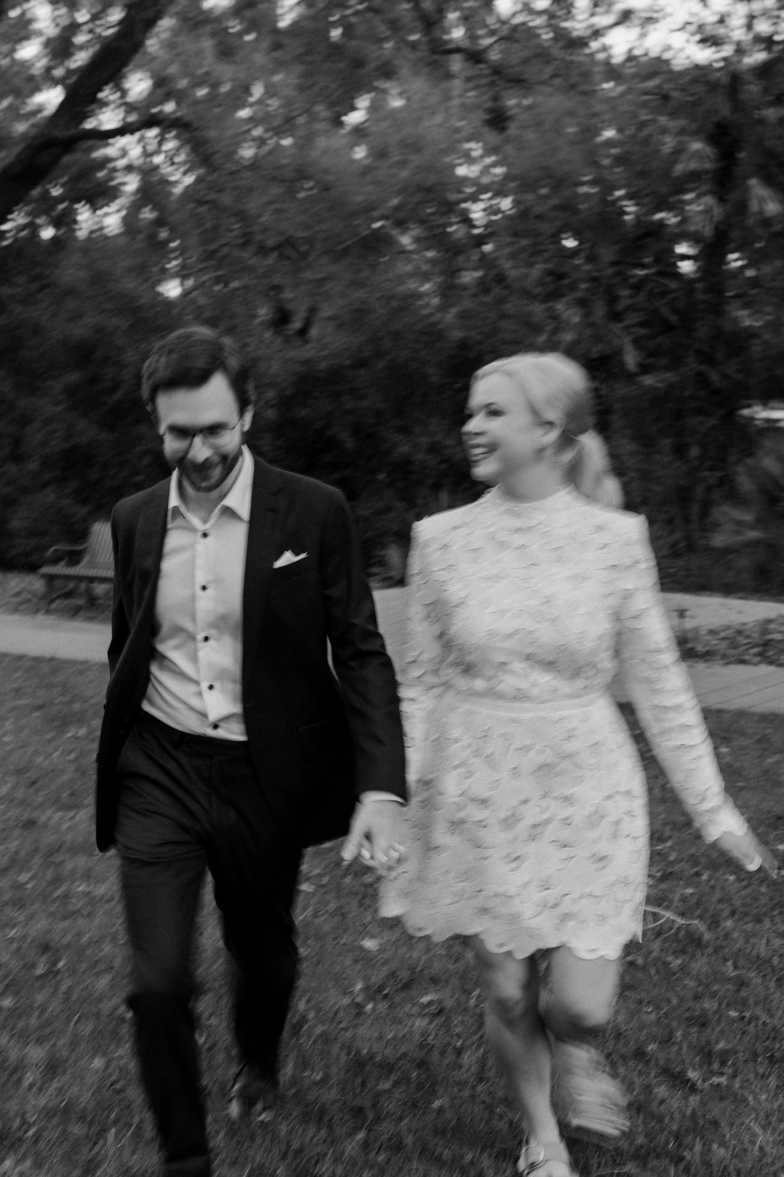 Hilary and Andrew Sneaks-9.jpg