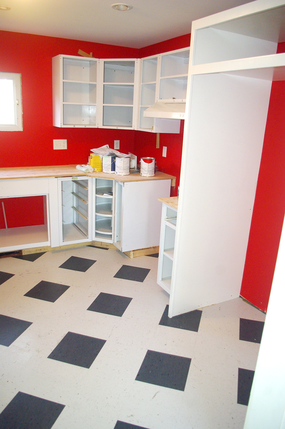  Floor facing the stove area. 