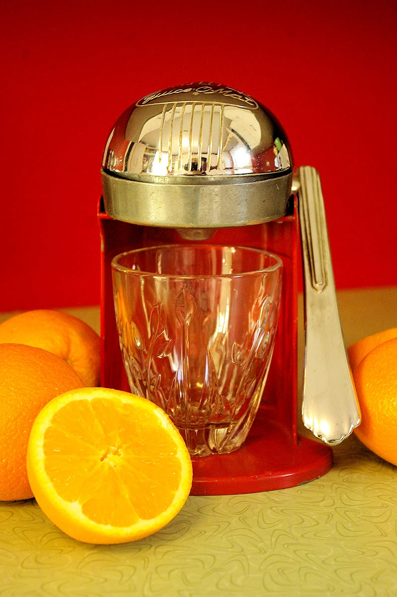 The Juice-O-Mat, ready to get to work