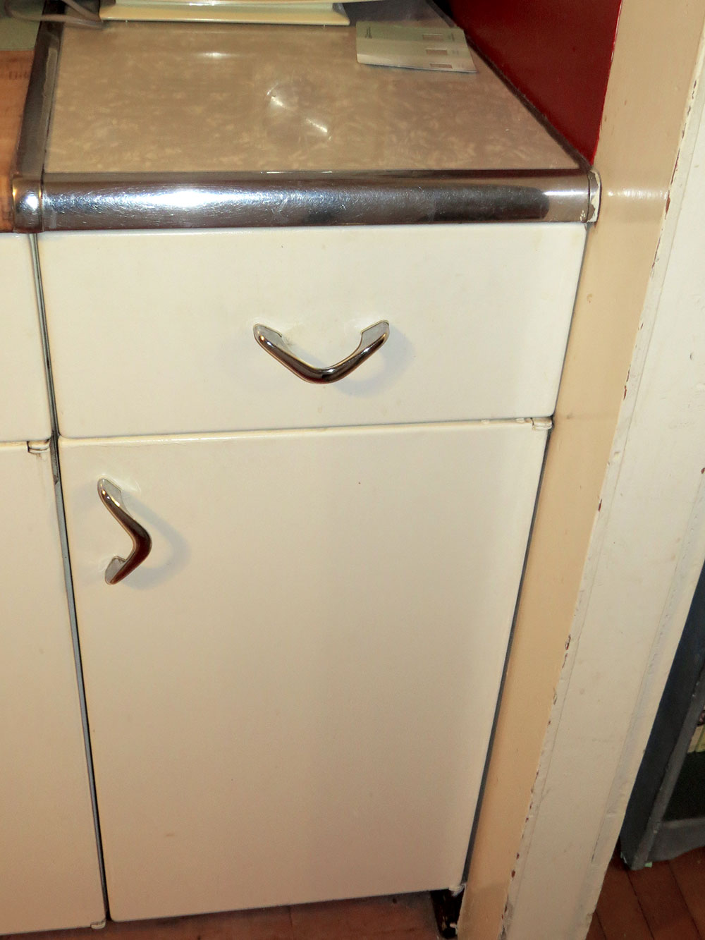 our 50s kitchen renovation - cabinet restoration — natalie