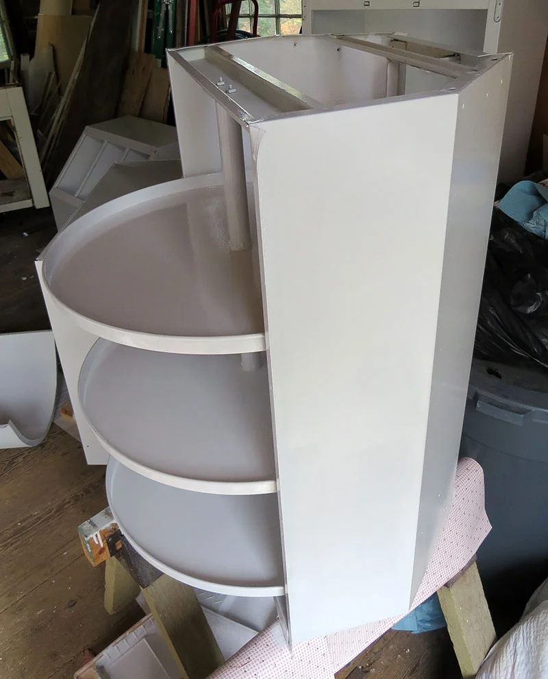 The inside of the lazy-susan, all painted