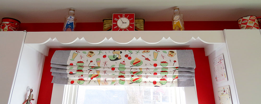 Finished scalloped trimmed shelf.
