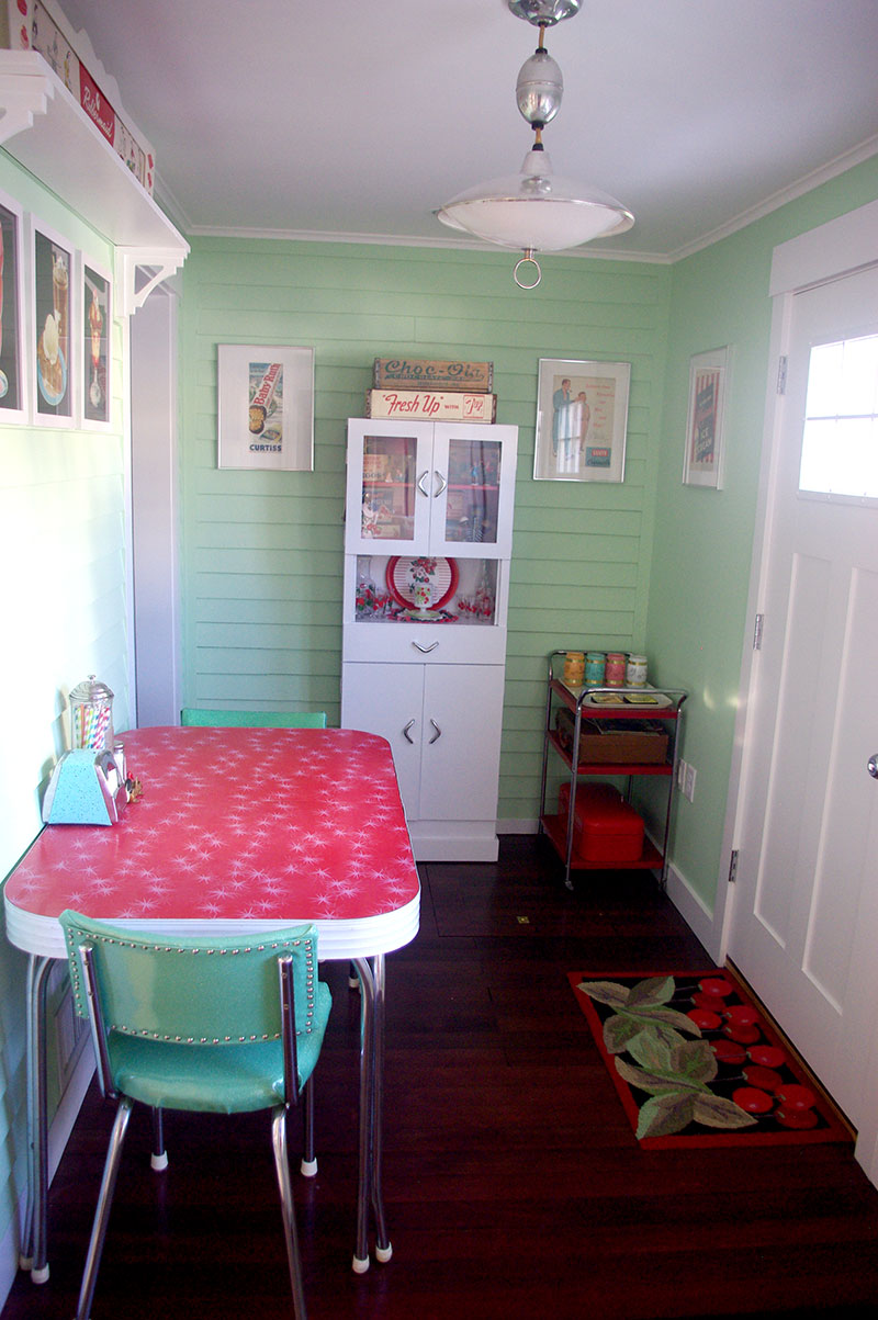 The final view of the converted porch breakfast nook.