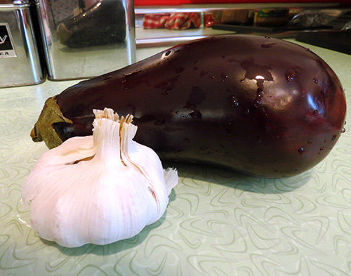 Eggplant and garlic, some of the ingredients for Baba Ghanoush.