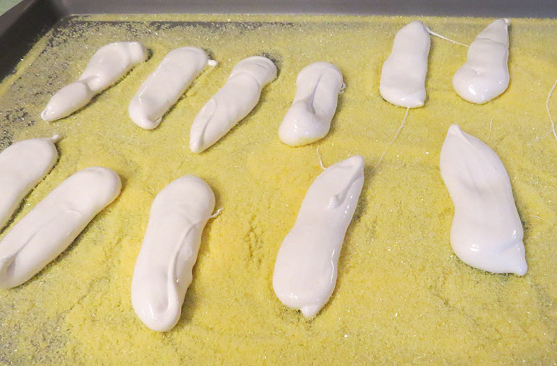 The piped Peep bodies