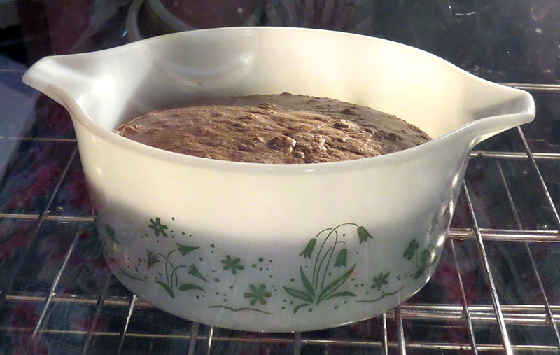 The soufflé rising in the oven in my Pyrex "Bride's" casserole dish.
