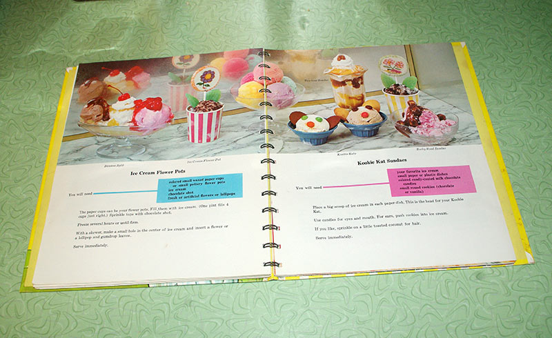 The recipe for Kookie Kat Sundaes