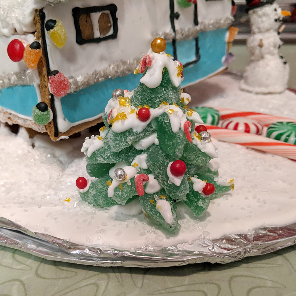 The spearmint leaf Christmas tree