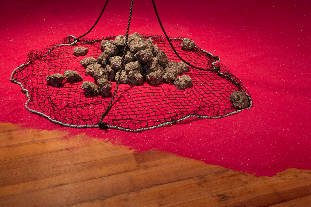 Special Red Net with Rocks
