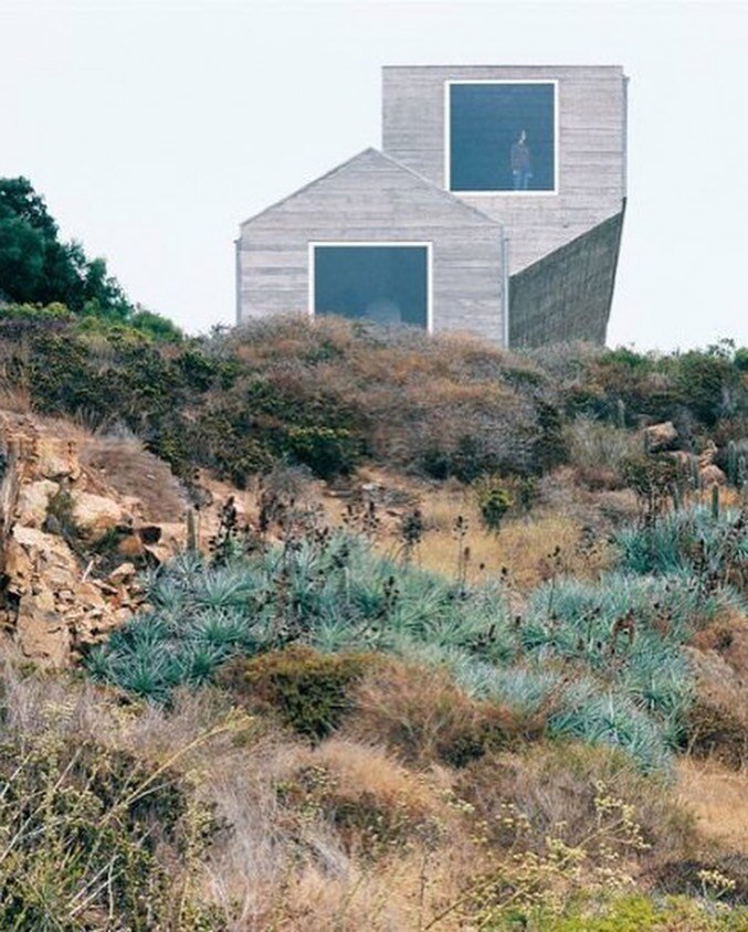 Casa Bah&iacute;a Azul by Cecilia Puga
📸: @estudiopalma 
.
.
.
.
.

#foundarch #found #arch #architecture #diversity #architect #design #architecturelovers #archilovers #archdaily #archigram #photooftheday #architecturedesign #equityinarchitecture #