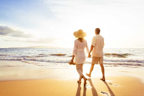 Couple_Walking_along_the_Beach_Happy_Health_Body.jpg