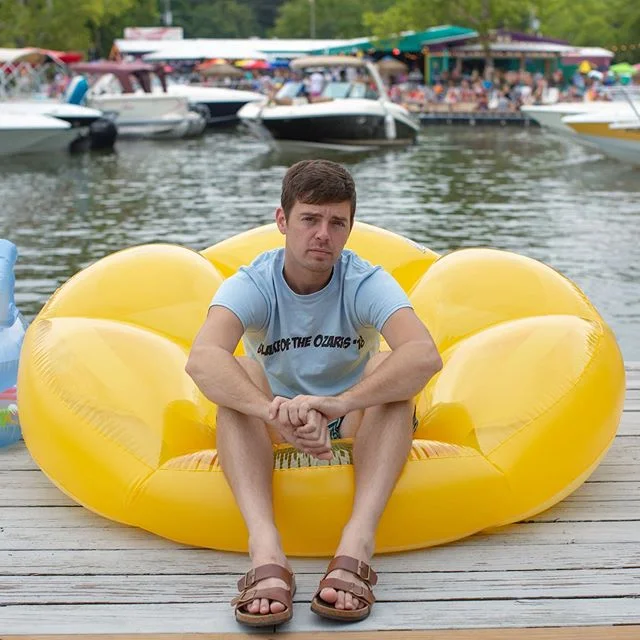 All this cold, rainy weather has me missing summer. Here&rsquo;s a gem of @thebeegeneeze2 last year at the Ozarks. #BlakeOfTheOzarks