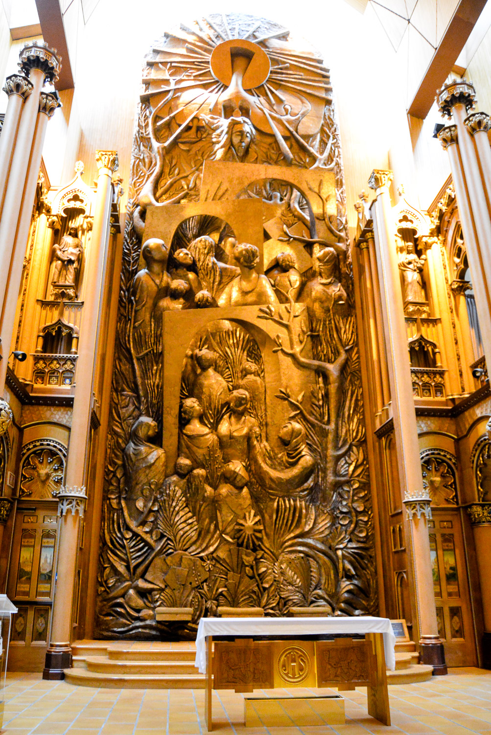 (Chapel of the Sacred Heart) Altar