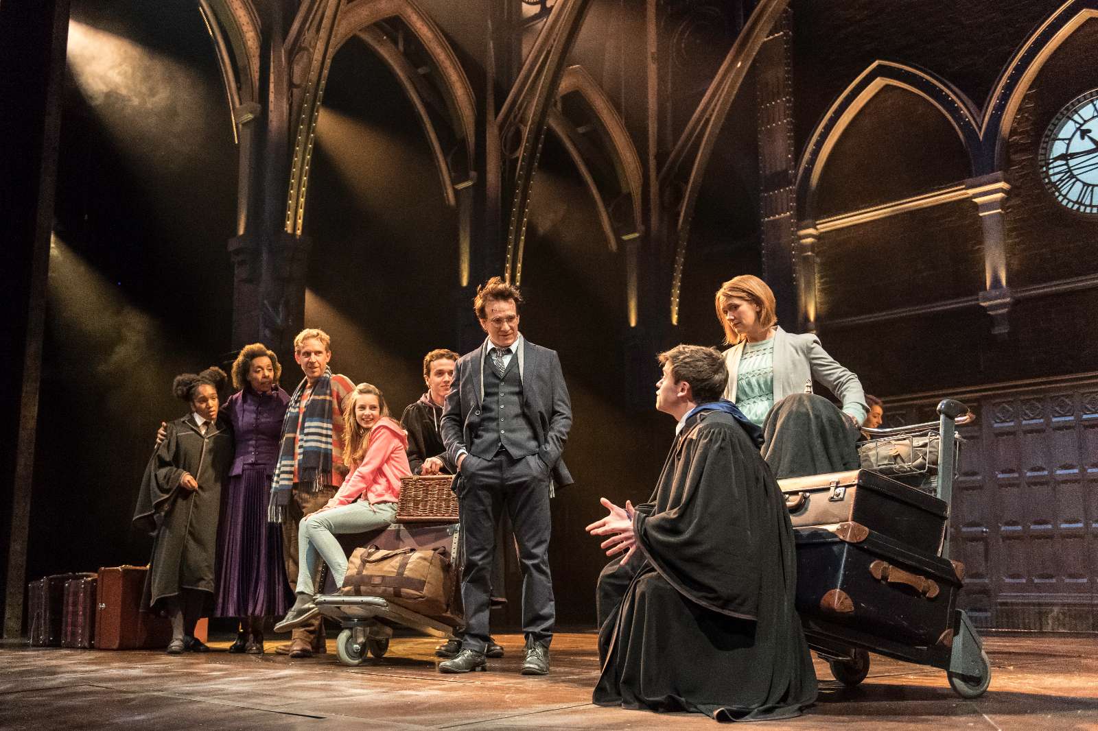 The cast of Harry Potter and the Cursed Child; Photo by Manuel Harlan - http://www.harrypottertheplay.com/
