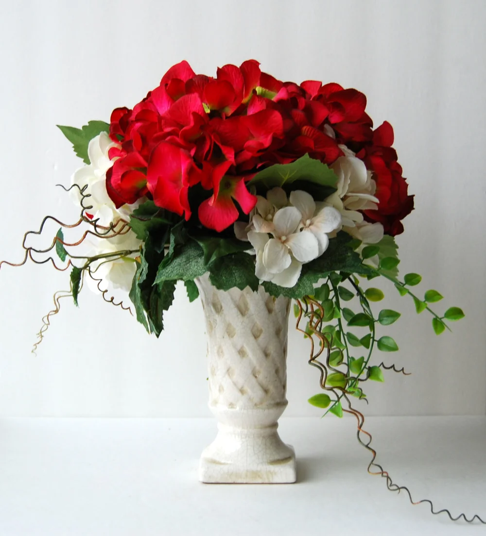 Silk Floral Arrangement Red And White Hydrangeas Artificial Hydrangeas Classic Flower Arrangement Classic Flowers Hydrangea Arrangements Floral Designs By Alka