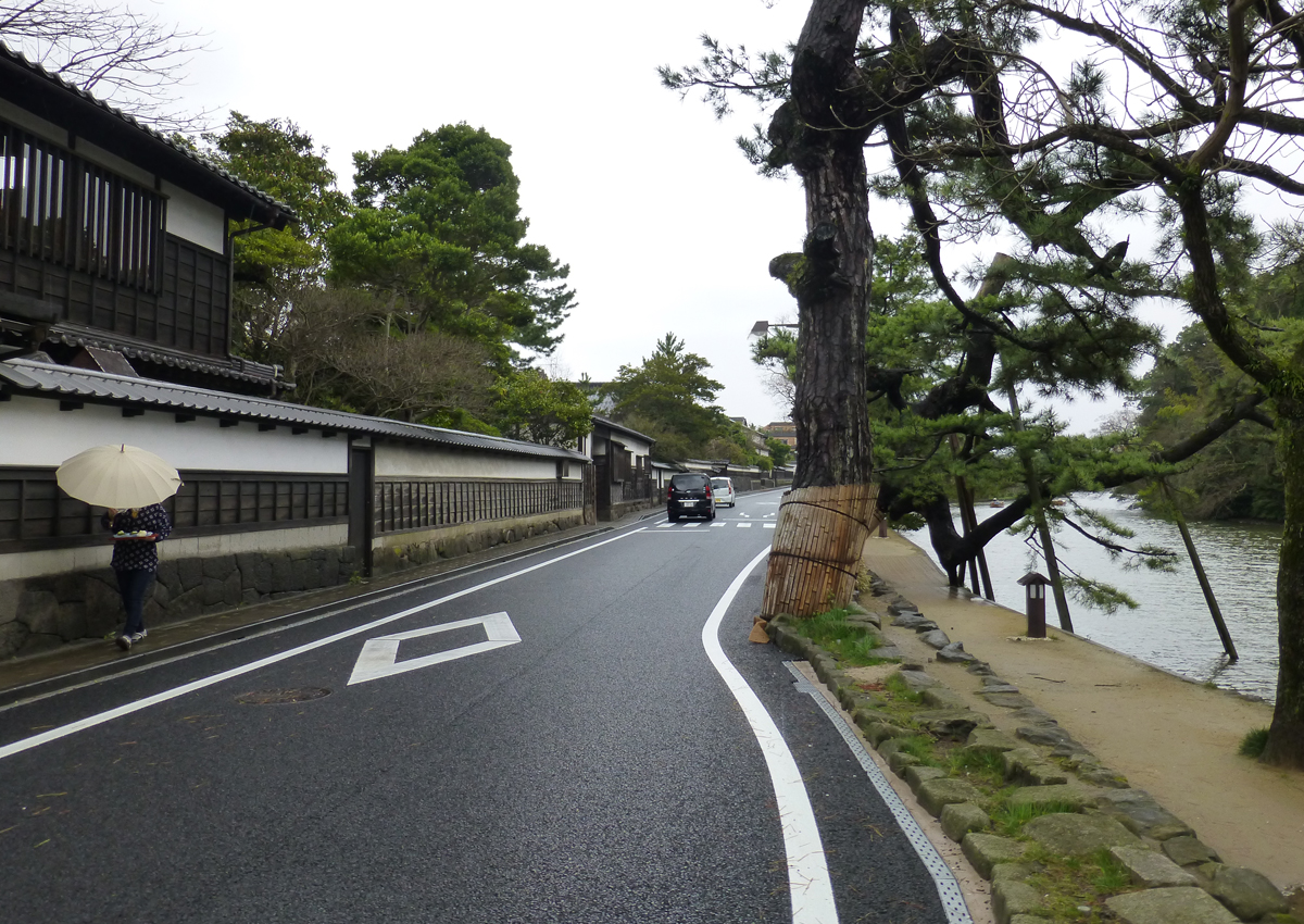 Walking along the banks of the samurai district