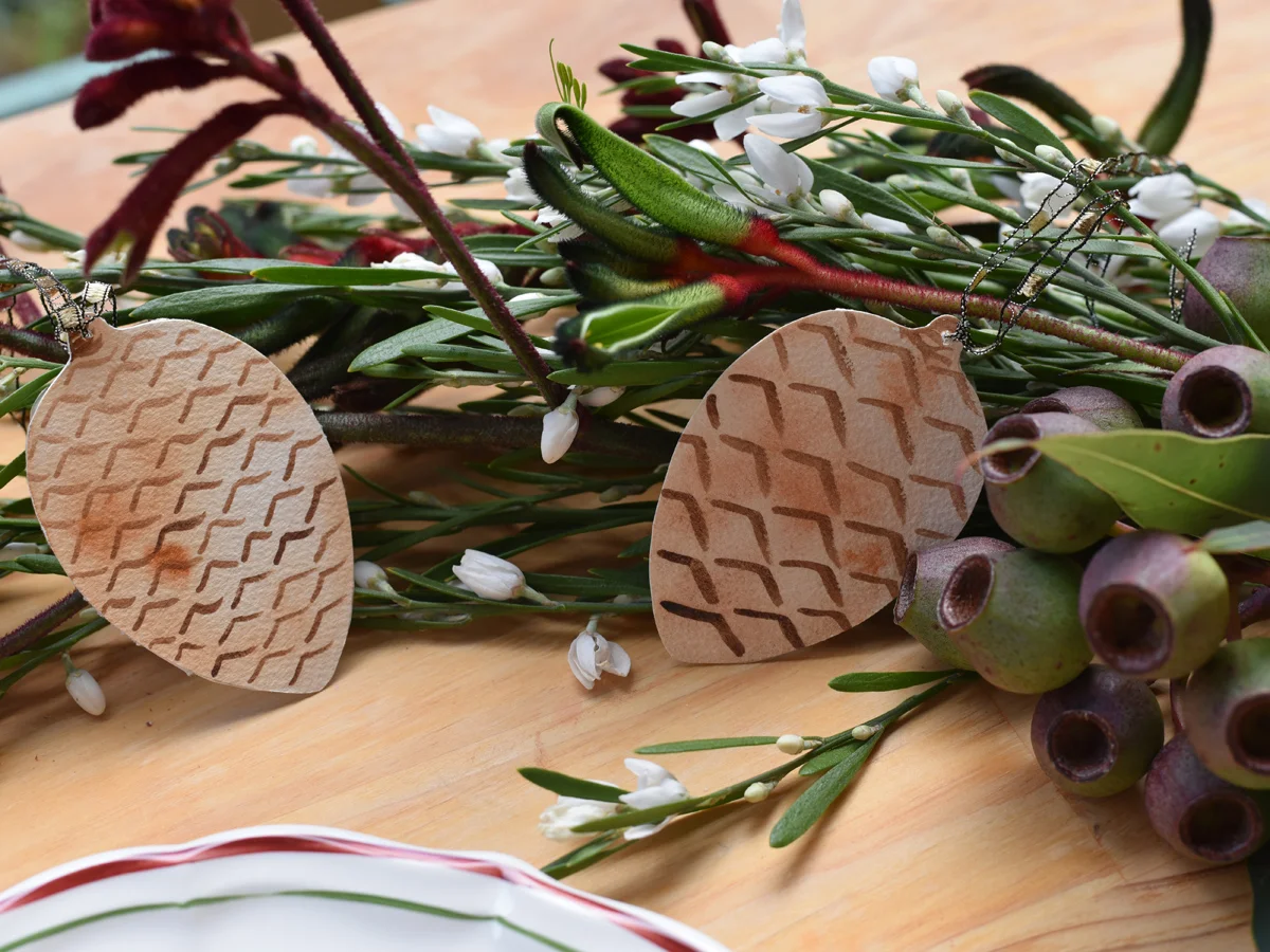 Christmas-Bauble-pinecone11-web.jpg