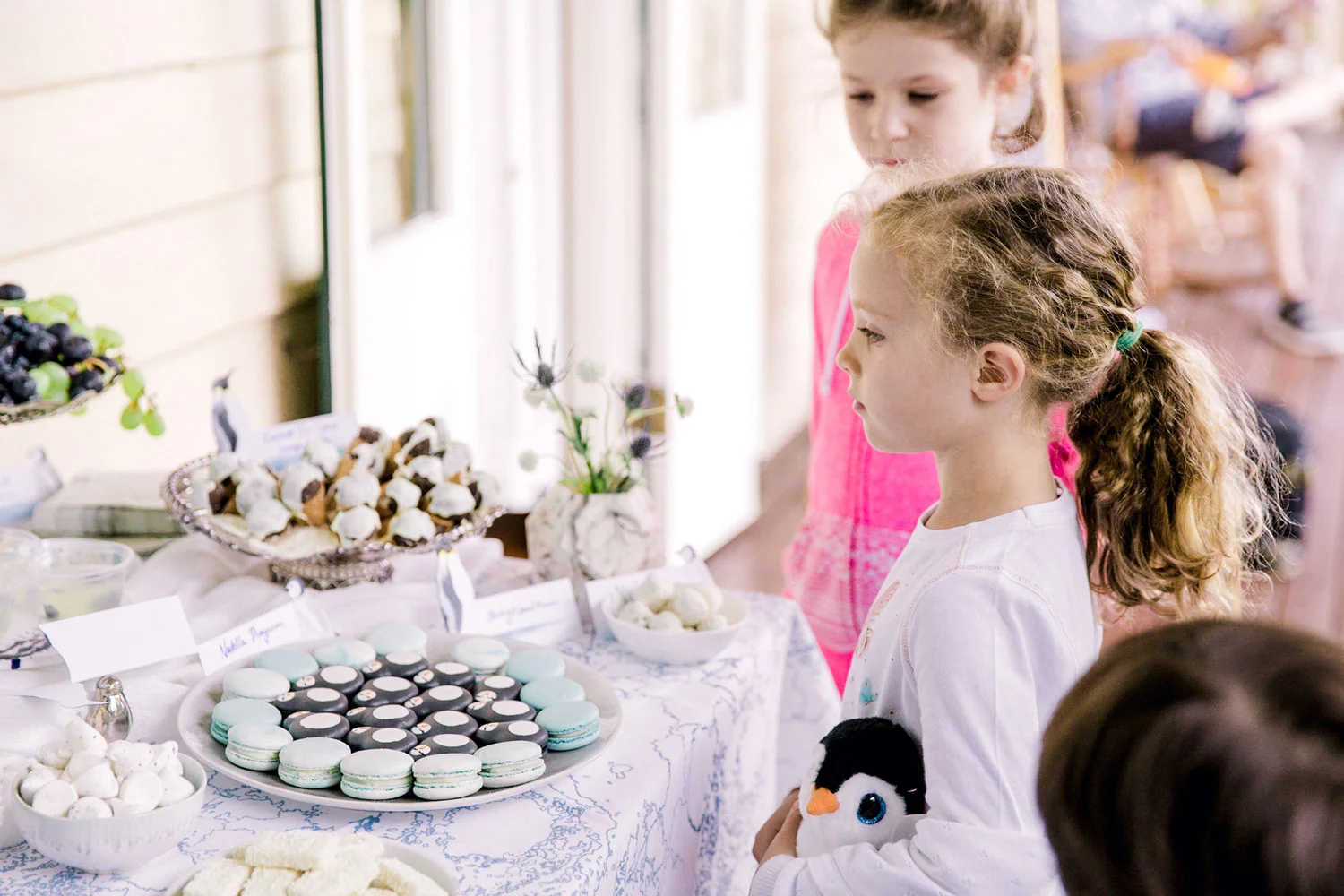 penguin-dessert-table.jpg