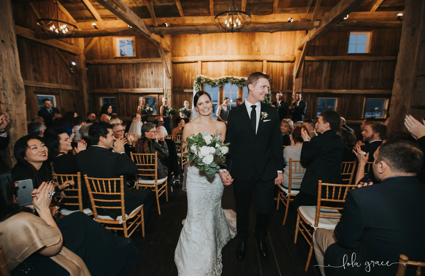 lola-grace-photography-michigan-winter-wedding-cornman-farms-70.jpg