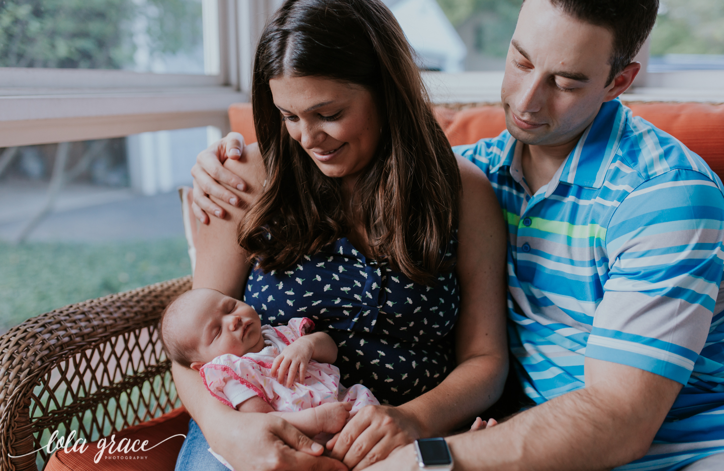 lola-grace-photography-ann-arbor-home-family-session-8.jpg