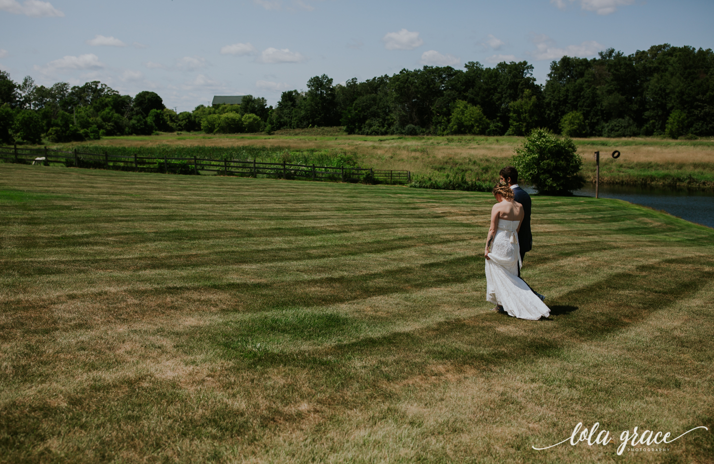 summer-wedding-at-misty-farms-ann-arbor-24.jpg