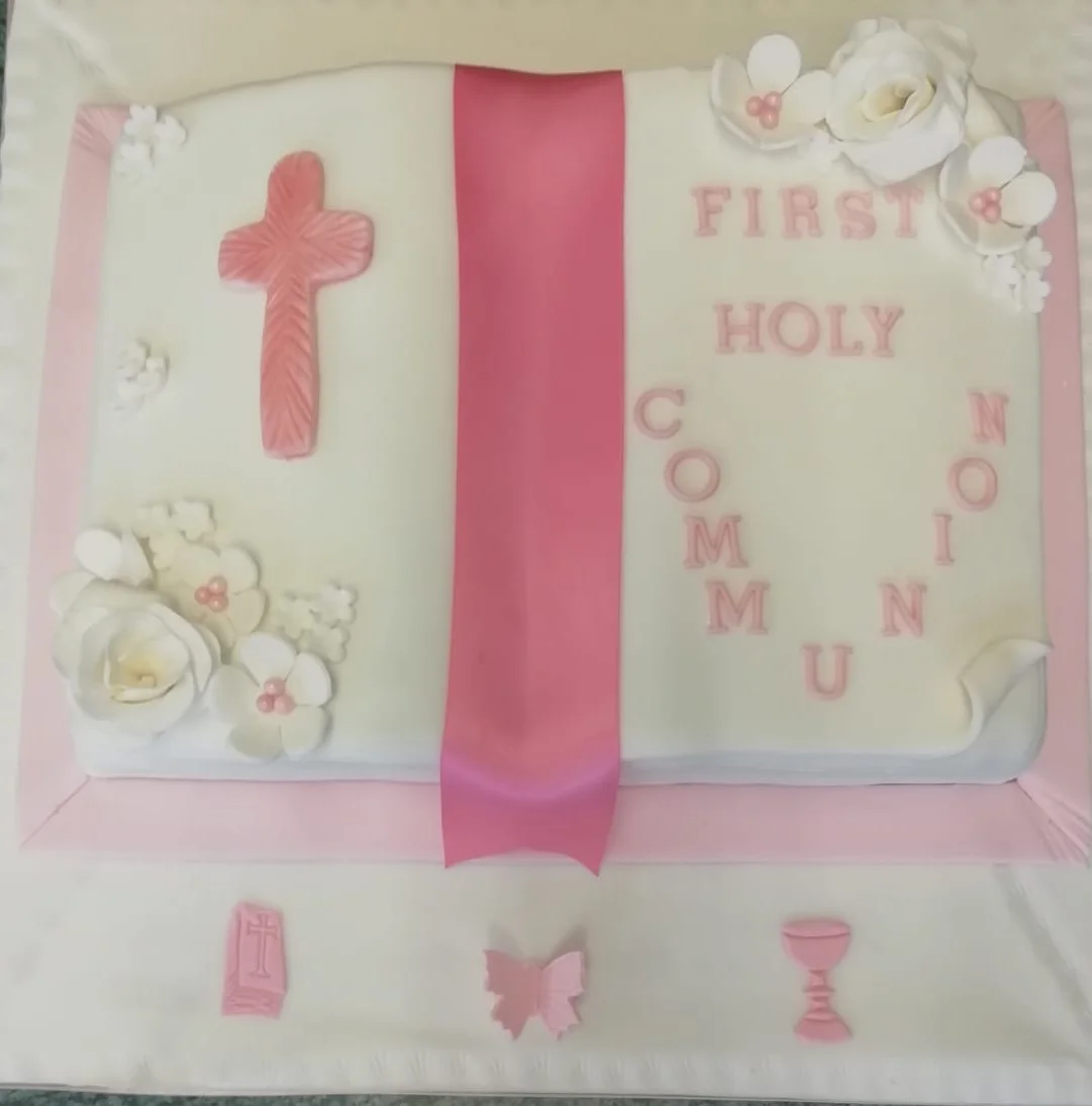 Girls First Comm Cake 2019.jpg
