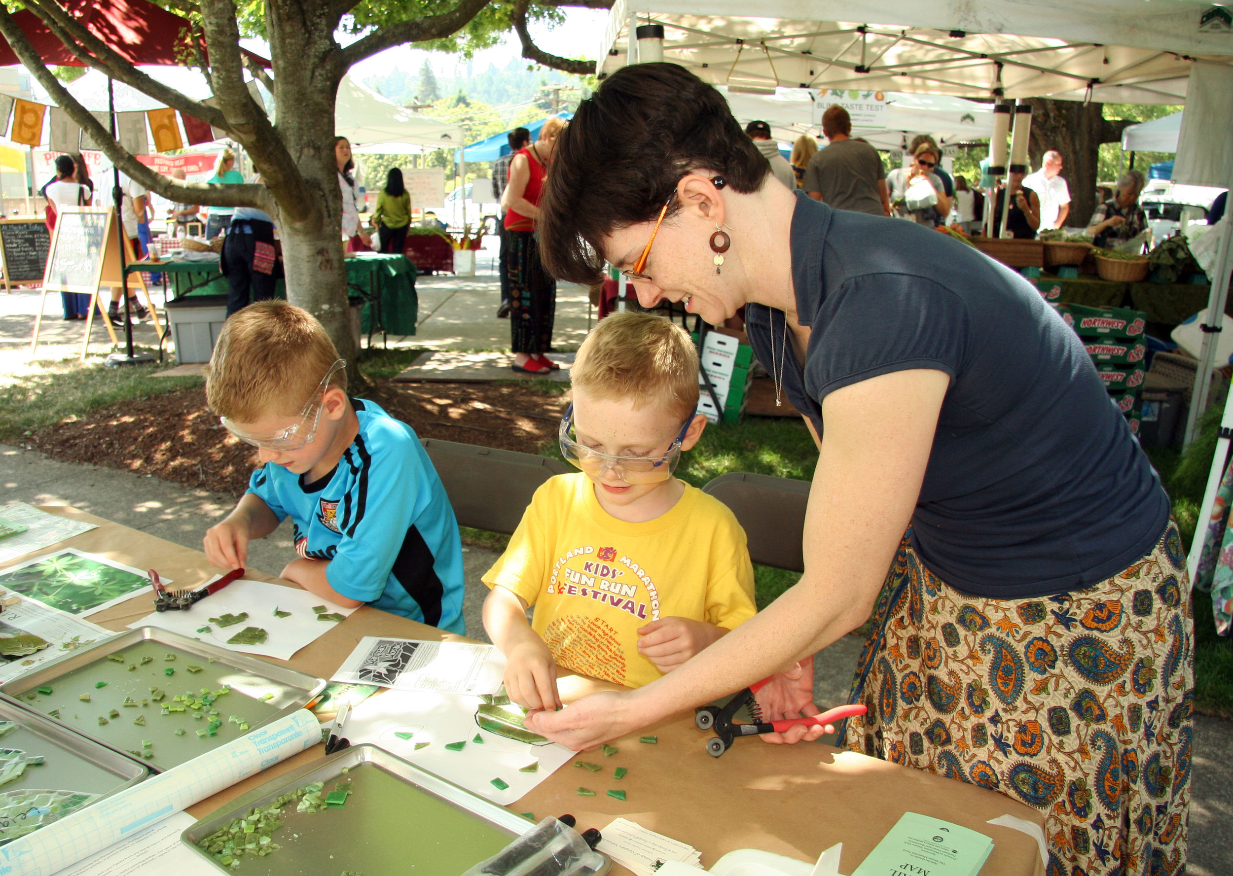 Family mosaics for the Marquam Nature Park