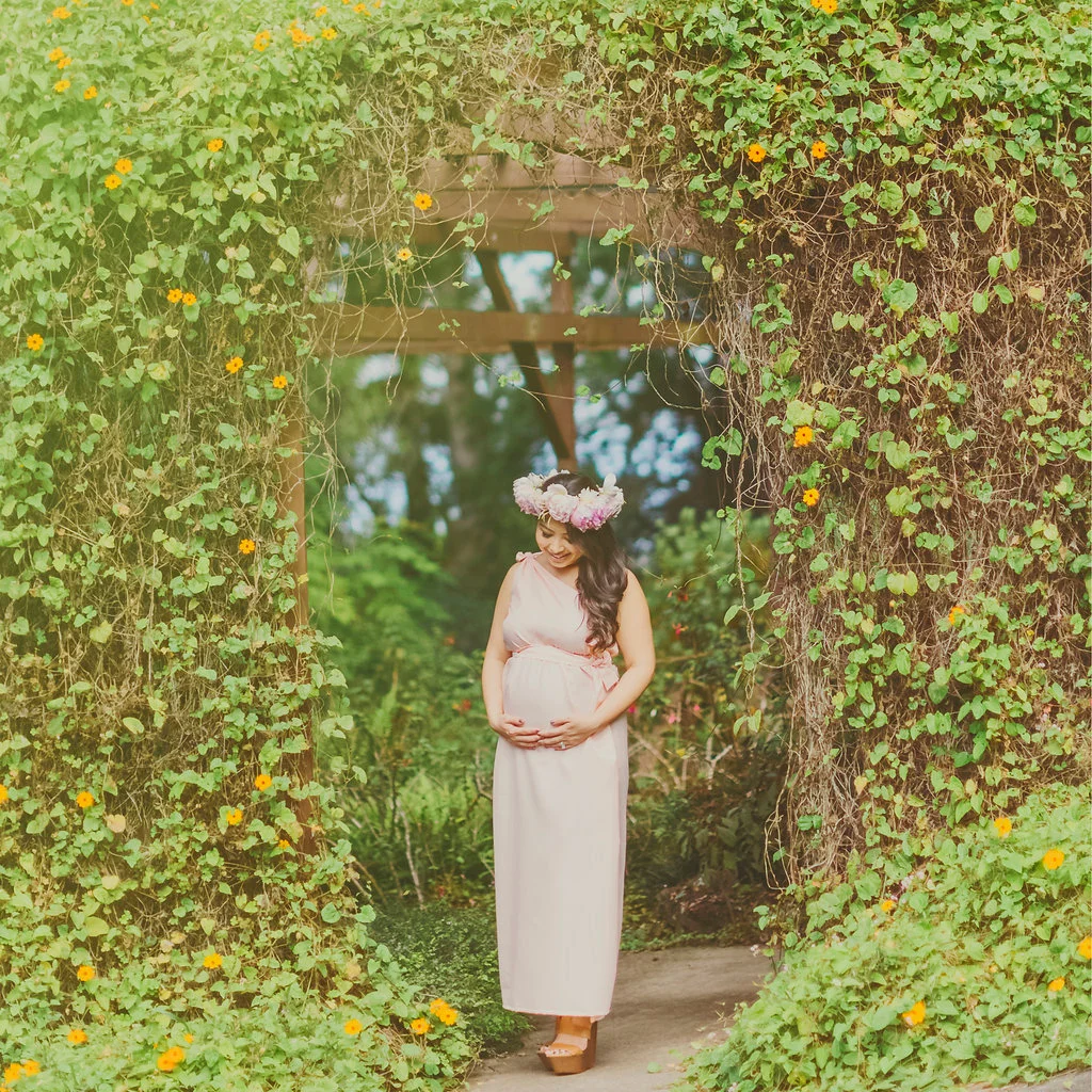 angie-diaz-photography-maui-maternity-babymoon-9.jpg