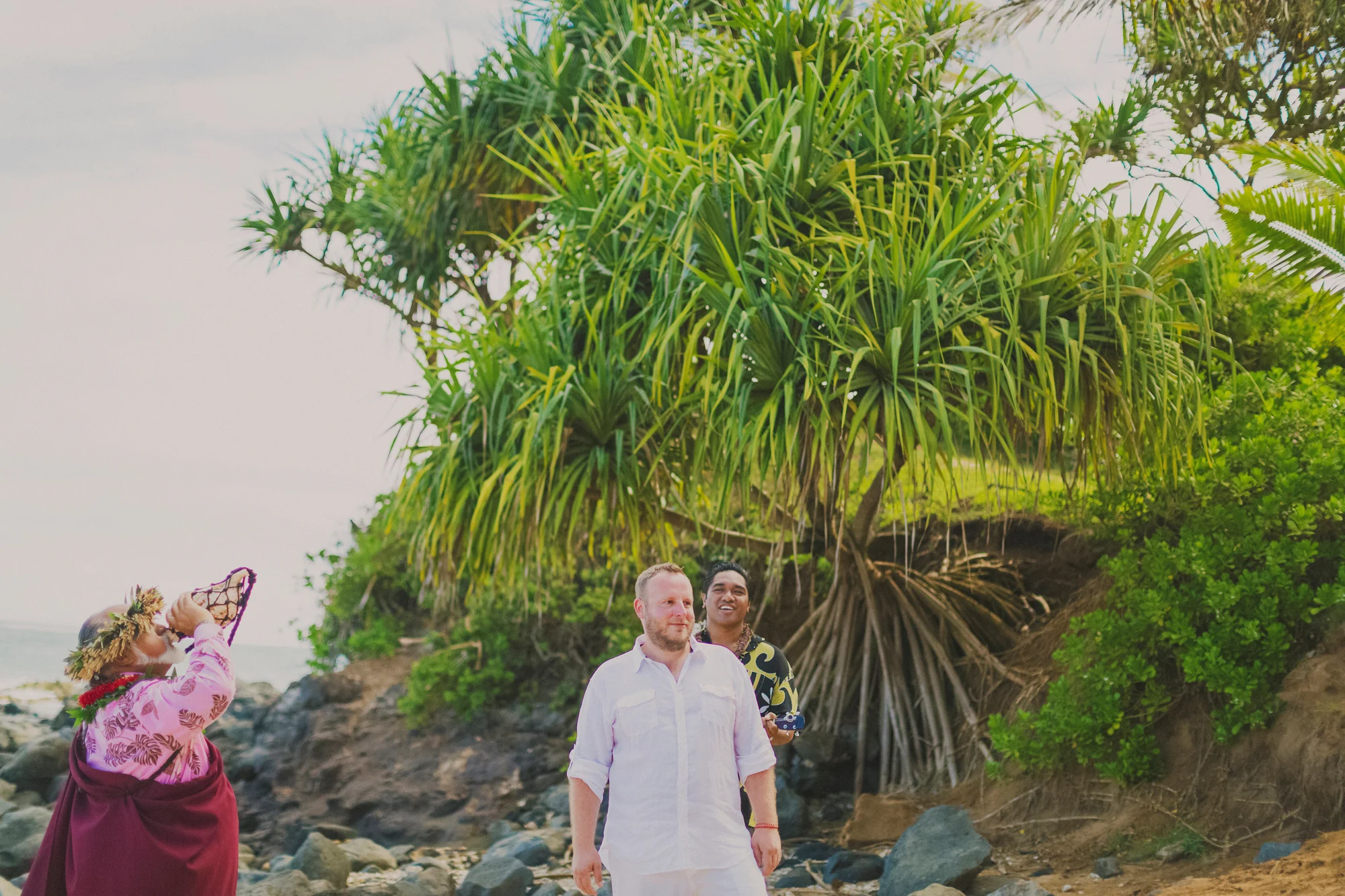 angie-diaz-photography-maui-elopement-pamela-jorg-5.jpg