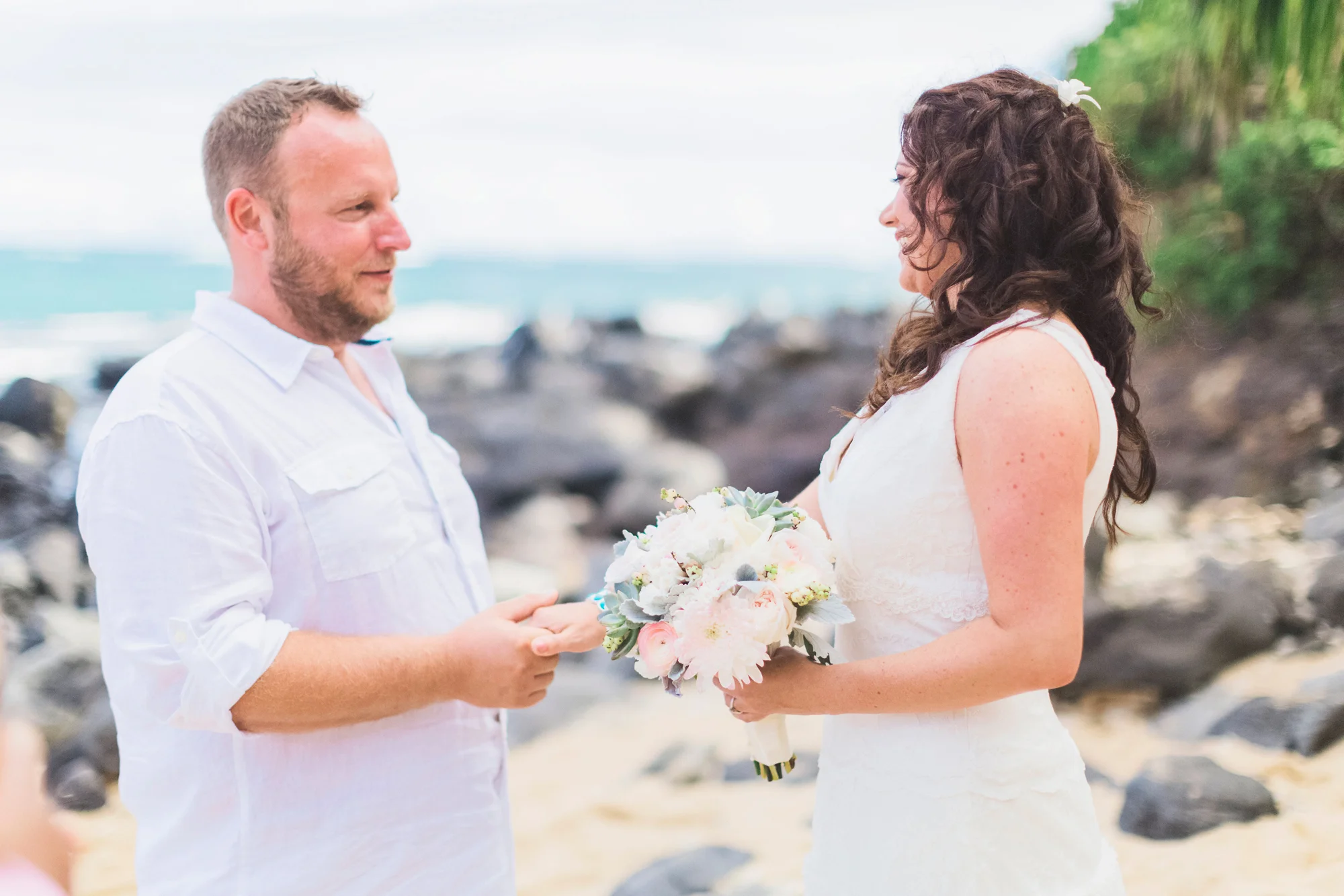 angie-diaz-photography-maui-elopement-pamela-jorg-7.jpg