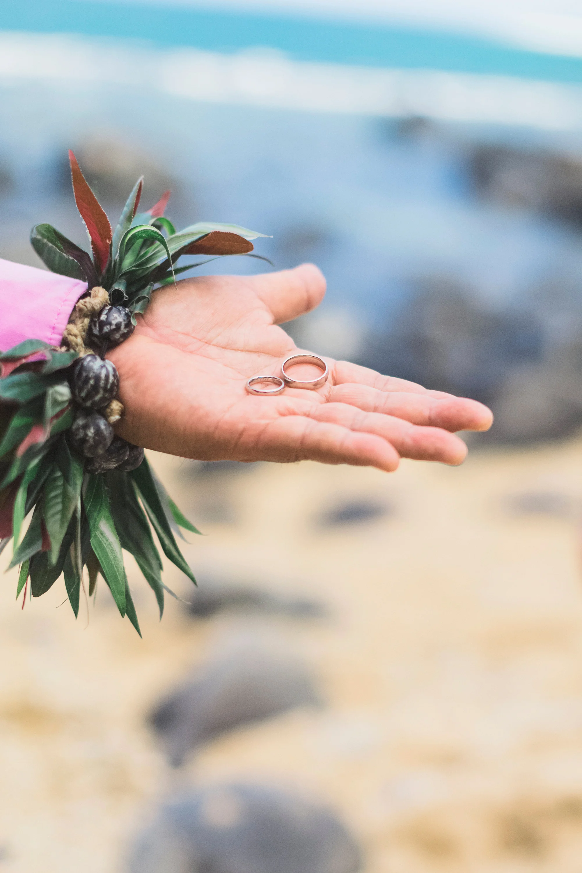 angie-diaz-photography-maui-elopement-pamela-jorg-9.jpg