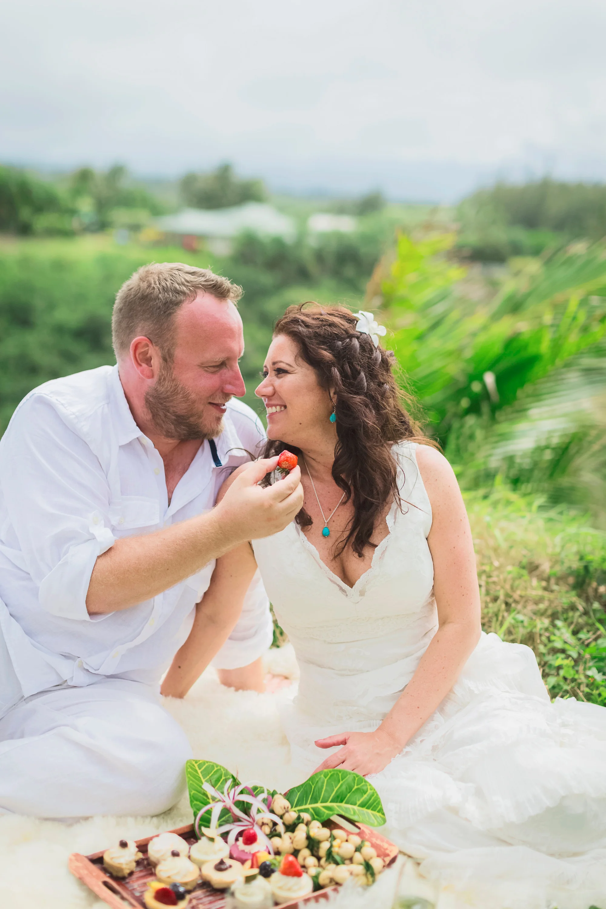 angie-diaz-photography-maui-elopement-pamela-jorg-32.jpg