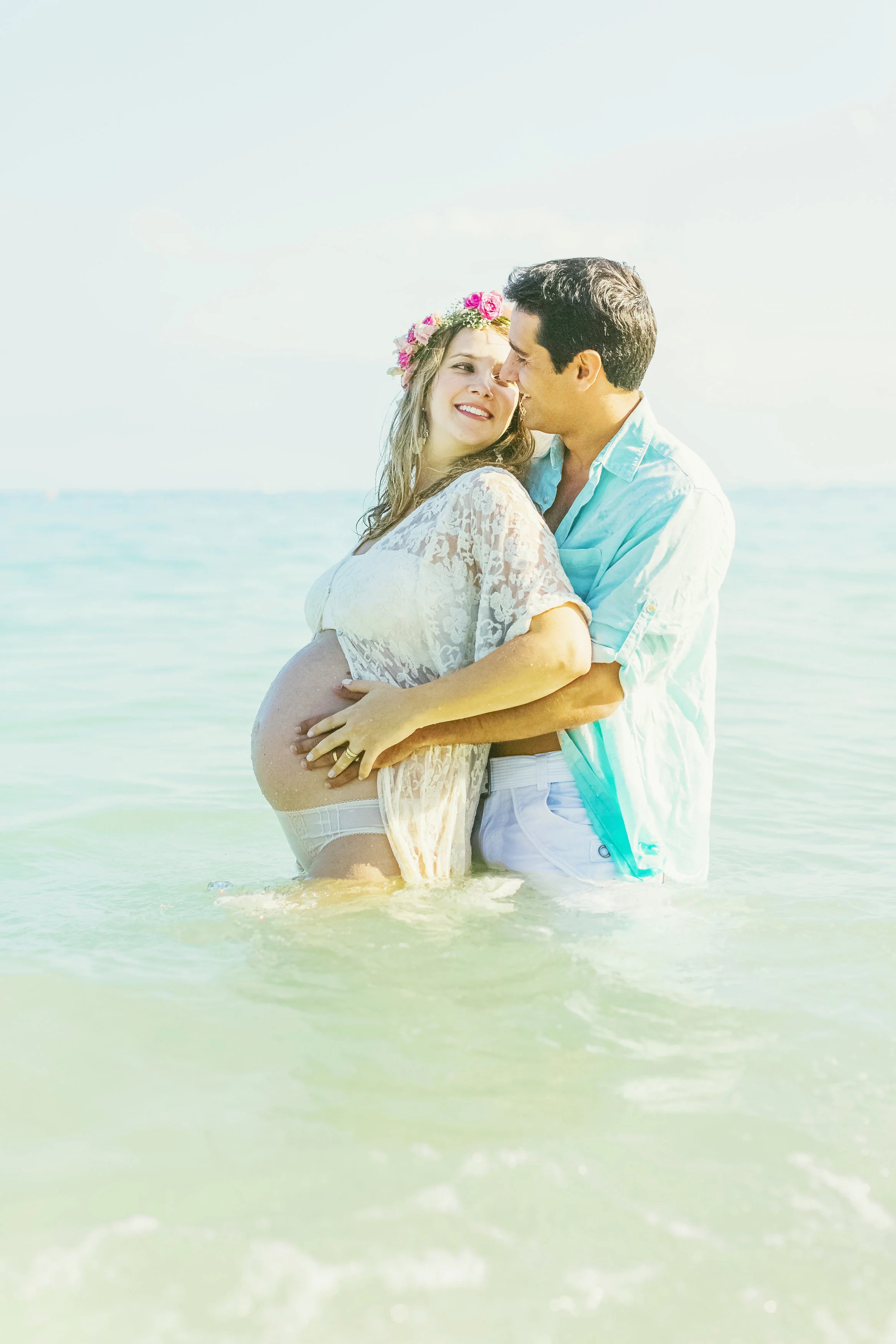 angie-diaz-photography-maui-family-maternity-kanaha-beach-21.jpeg